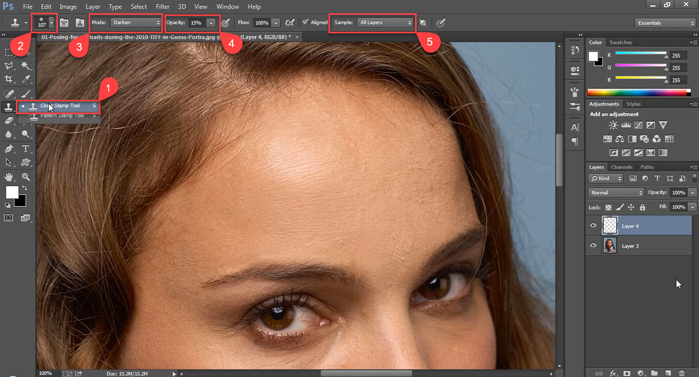 انتخاب ابزار Clone stamp در روتوش صورت با فتوشاپ